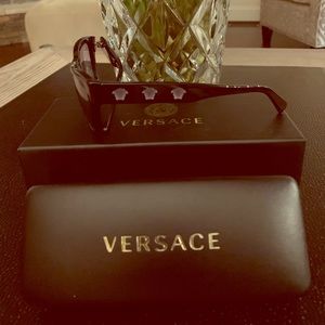 Brand new authentic Versace sunglasses 😎